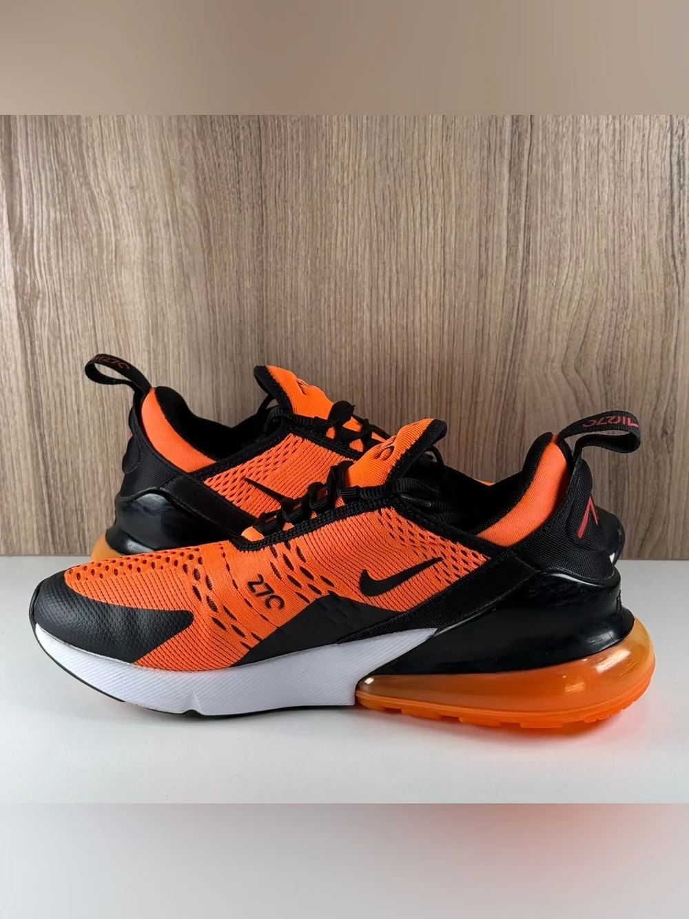 Nike Air Max 270 Total Orange/Black-White BV2517-800 Men’s Size 7 / Women’s 8.5